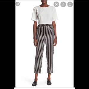 14 Th & Union Weekend striped print treasures